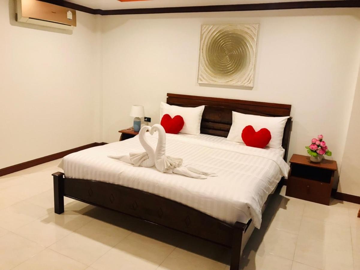 Hostel Benetti House Patong Exterior foto