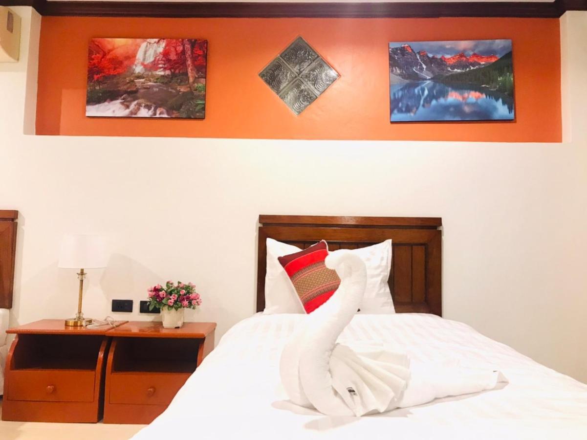 Hostel Benetti House Patong Exterior foto