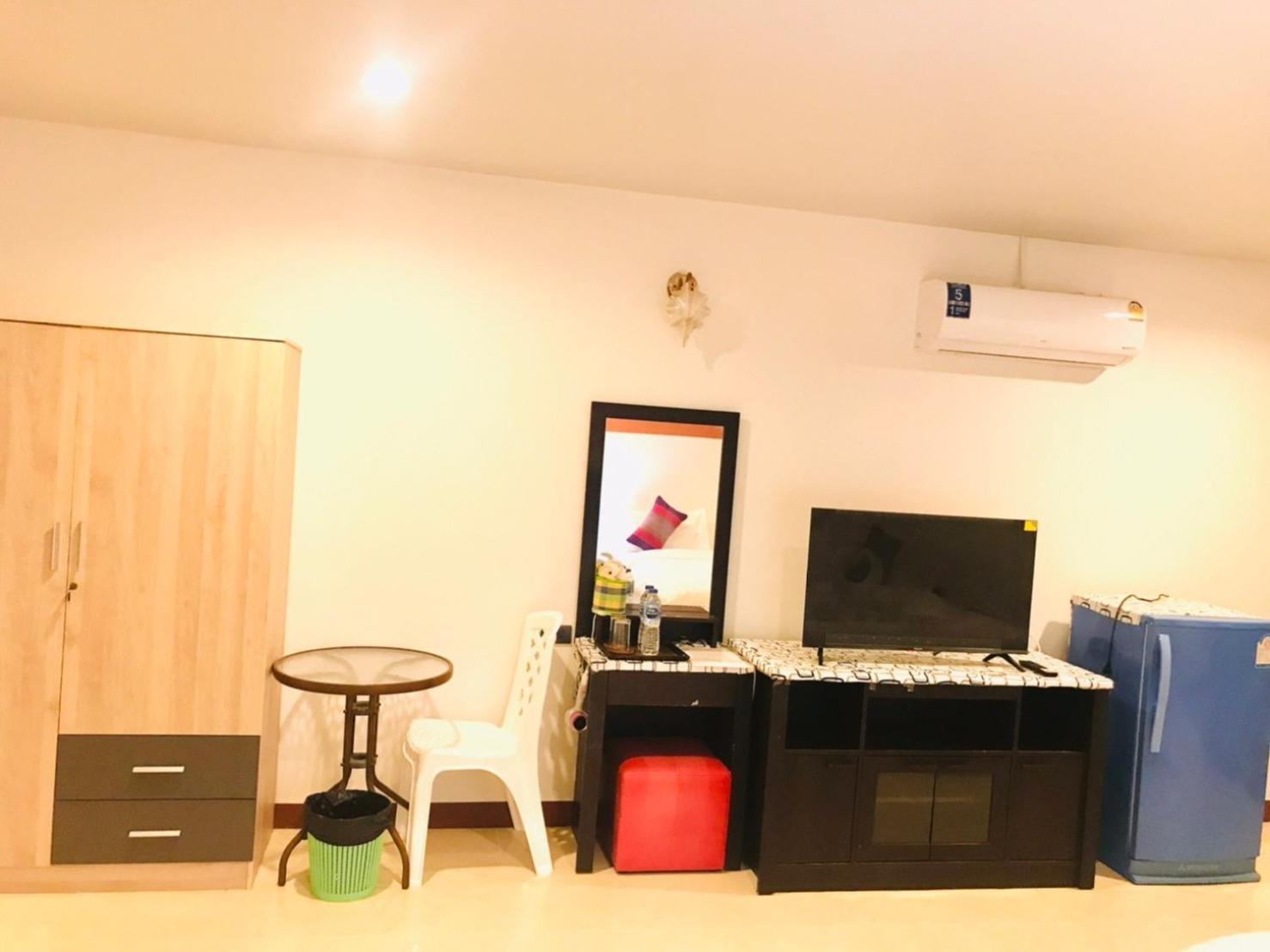 Hostel Benetti House Patong Exterior foto