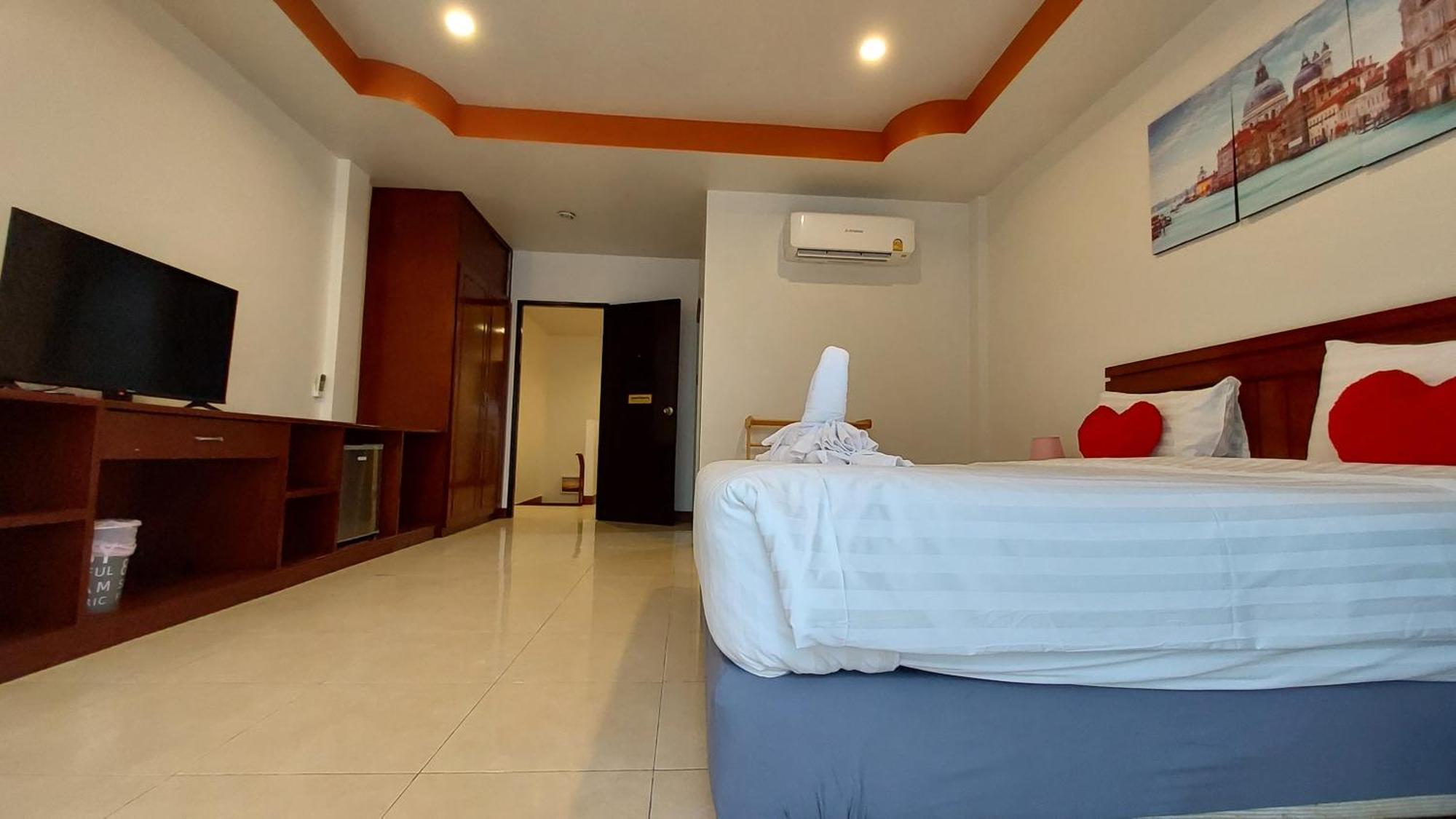 Hostel Benetti House Patong Exterior foto