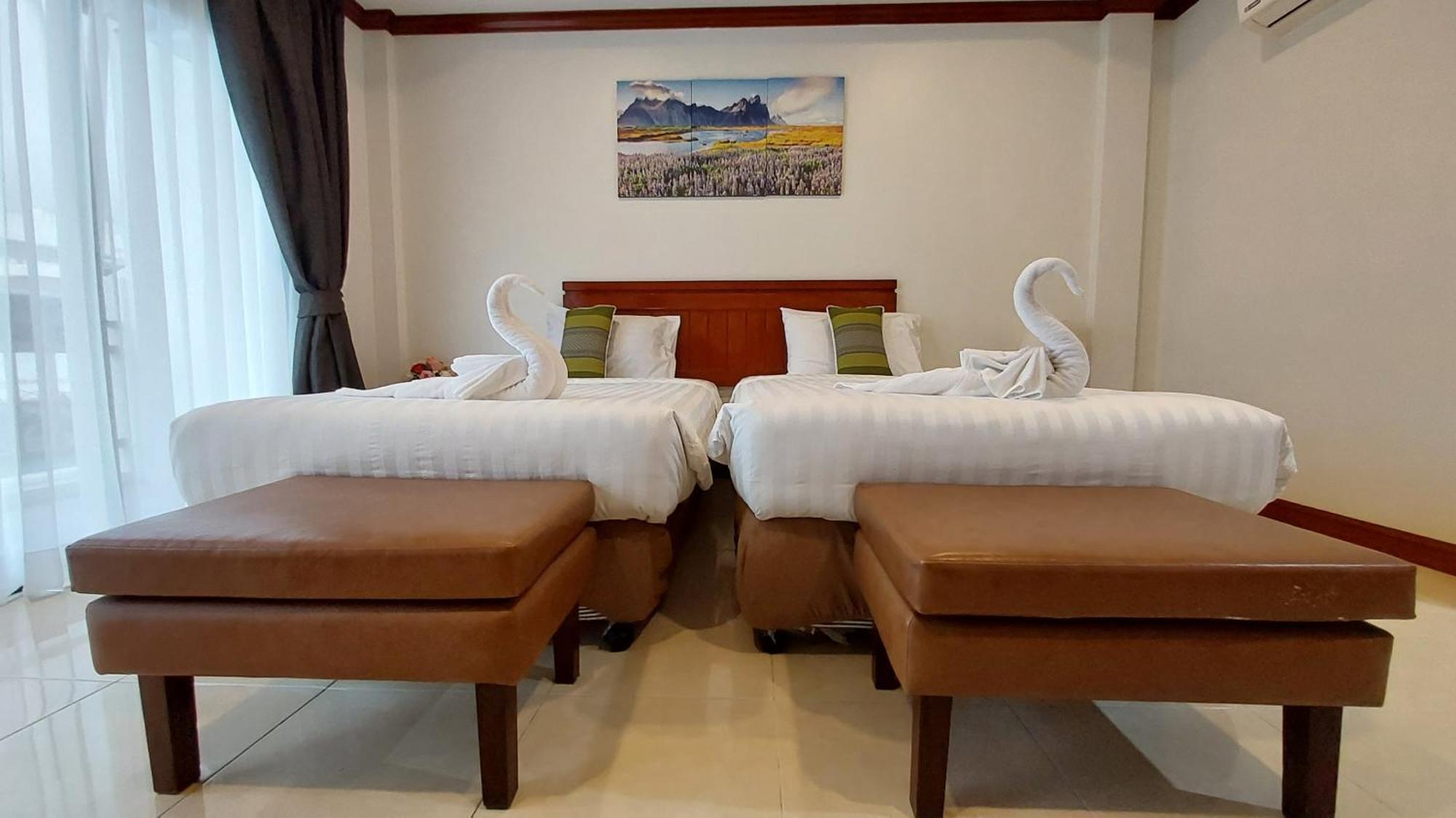 Hostel Benetti House Patong Exterior foto