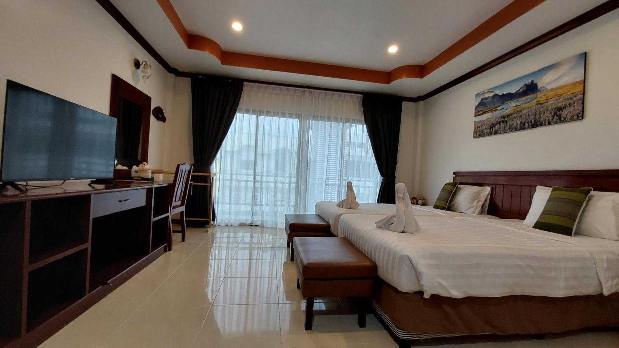 Hostel Benetti House Patong Exterior foto